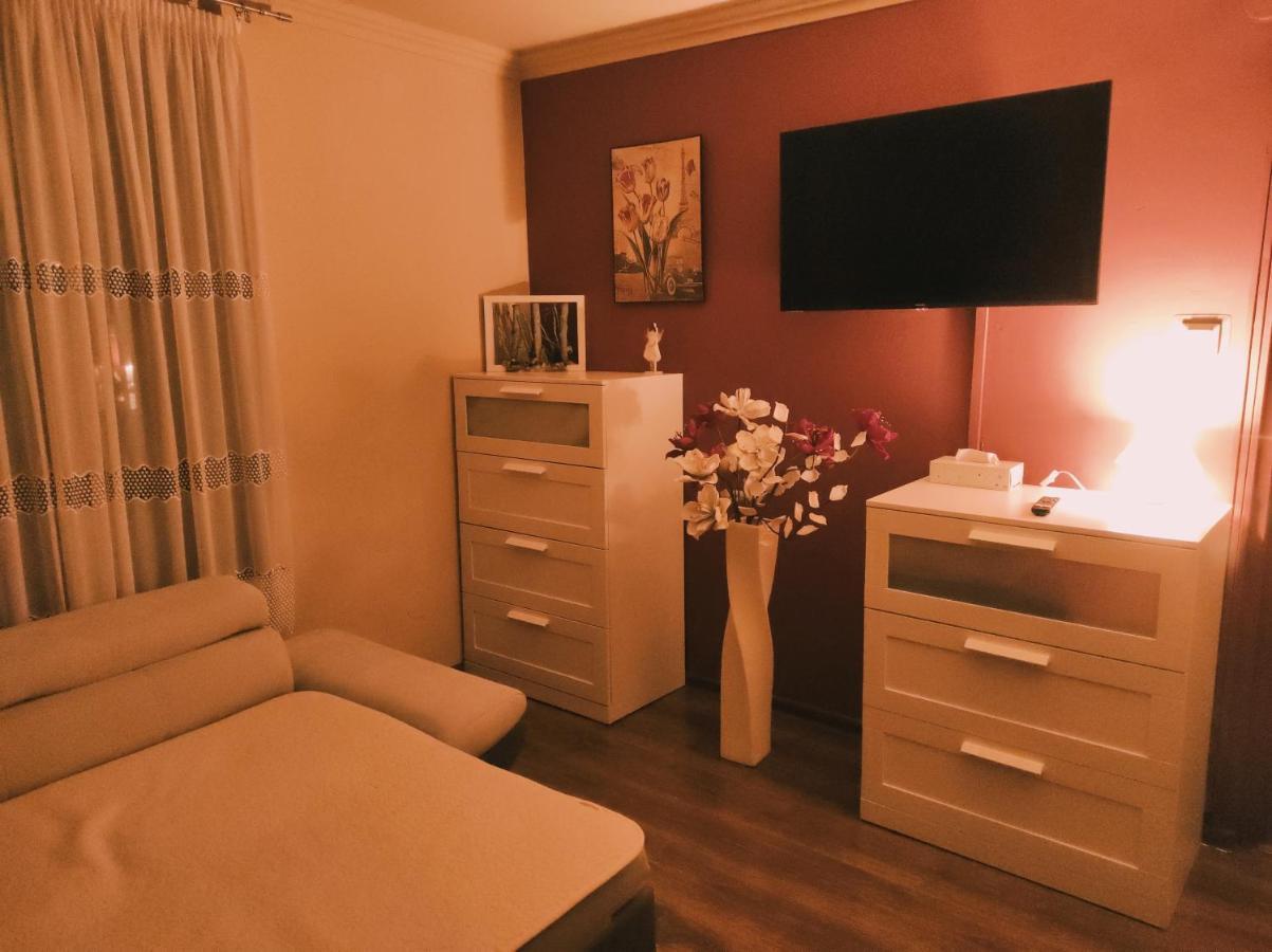 Matyas Apartman Тата Экстерьер фото